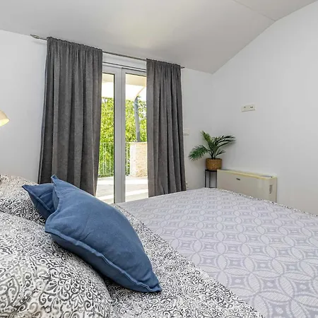 House Oliva With Pool Poljice(Krk)